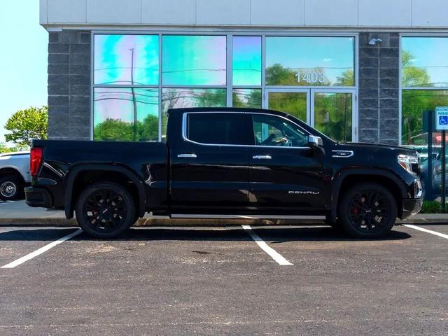 Photo of 2020 Black GMC Sierra 1500