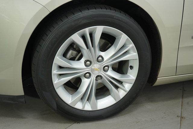 Photo of 2015 Champagne Silver Metallic Chevrolet Impala