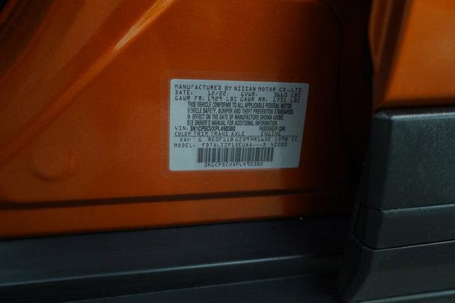 Photo of 2023 Monarch Orange Metallic/Super Black Nissan Kicks