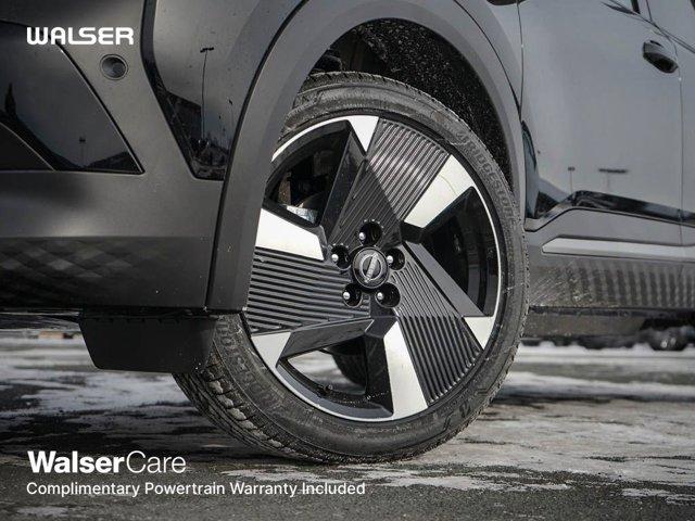 Photo of 2025 Super Black Nissan Kicks