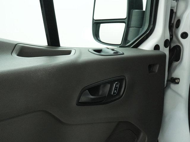 Photo of 2022 Oxford White Ford Transit-150