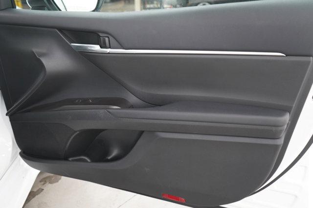 Photo of 2024 Ice Cap Toyota Camry