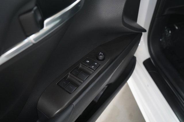 Photo of 2024 Ice Cap Toyota Camry