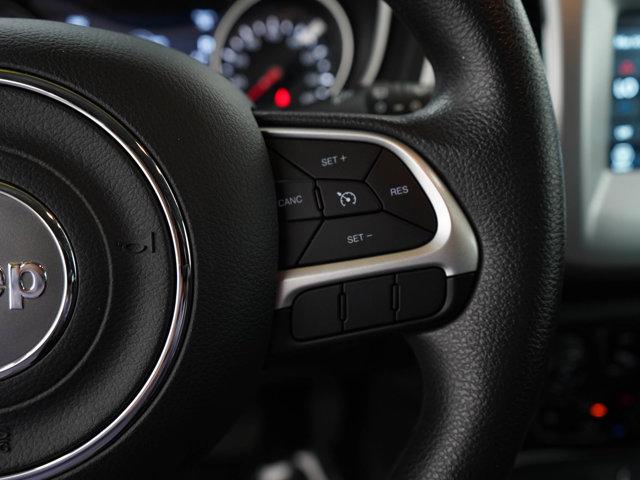 Photo of 2019 White Clearcoat Jeep Compass