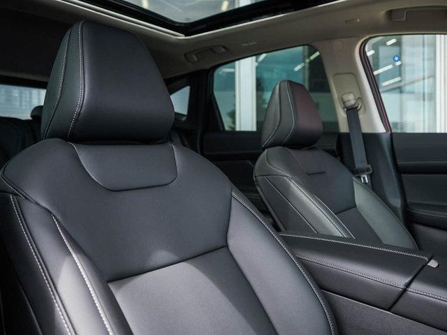 Photo of 2025 Scarlet Ember Tintcoat/Super Black Nissan Murano