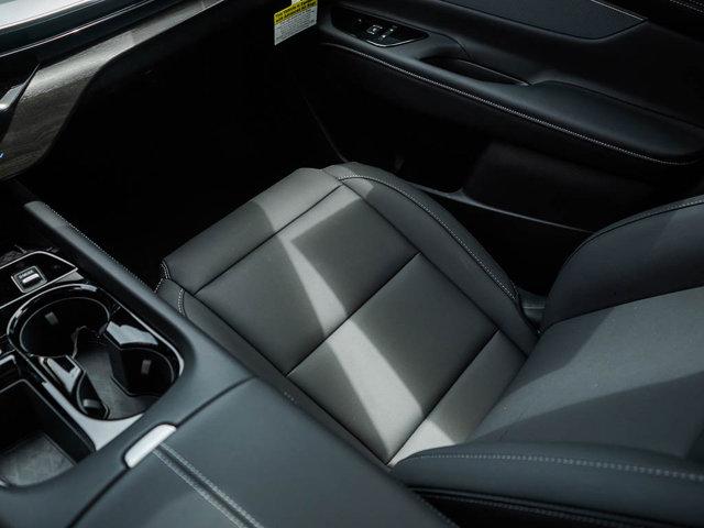 Photo of 2025 Scarlet Ember Tintcoat/Super Black Nissan Murano