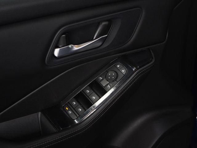 Photo of 2024 Deep Ocean Blue Pearl Nissan Rogue