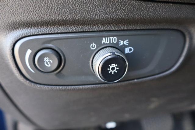 Photo of 2022 Blue Glow Metallic Chevrolet Equinox