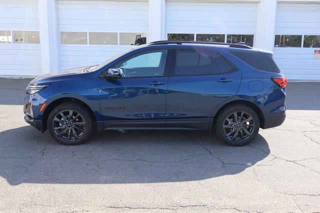 Photo of 2022 Blue Glow Metallic Chevrolet Equinox