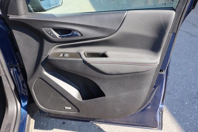 Photo of 2022 Blue Glow Metallic Chevrolet Equinox