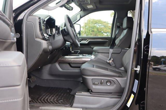 Photo of 2025 Black Chevrolet Silverado 2500