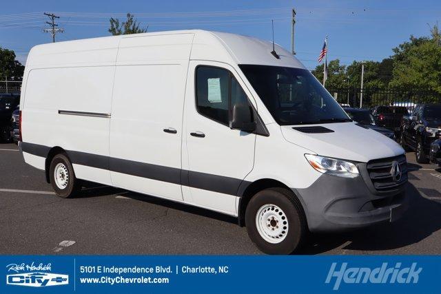 Photo of 2020 Arctic White Mercedes-Benz Sprinter 2500