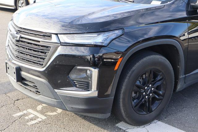 Photo of 2023 Mosaic Black Metallic Chevrolet Traverse