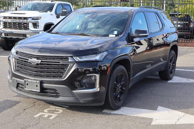 Photo of 2023 Mosaic Black Metallic Chevrolet Traverse