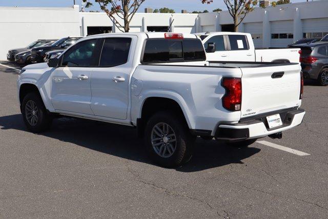 Photo of 2024 Summit White Chevrolet Colorado