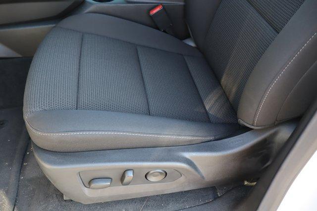 Photo of 2024 Summit White Chevrolet Colorado