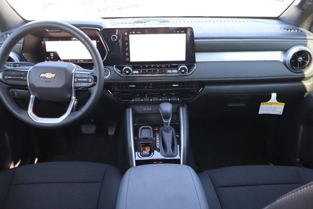 Photo of 2024 Summit White Chevrolet Colorado