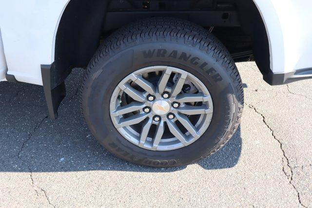 Photo of 2024 Summit White Chevrolet Colorado