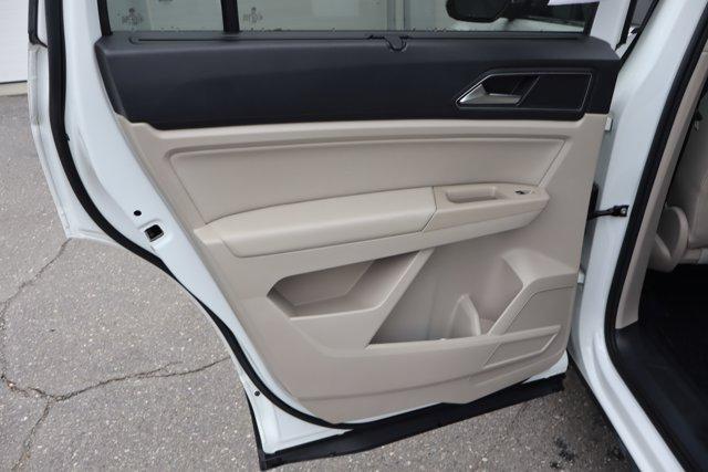 Photo of 2019 Pure White Volkswagen Atlas