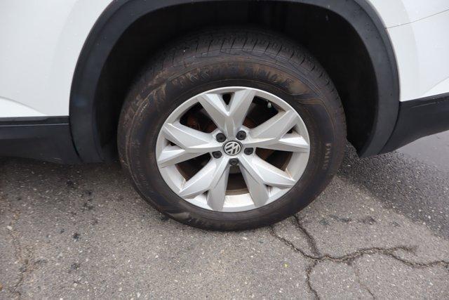 Photo of 2019 Pure White Volkswagen Atlas