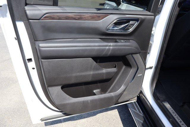 Photo of 2021 Summit White Chevrolet Suburban