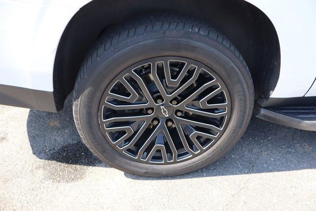 Photo of 2021 Summit White Chevrolet Suburban