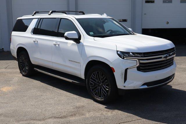 Photo of 2021 Summit White Chevrolet Suburban