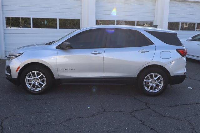 Photo of 2022 Silver Ice Metallic Chevrolet Equinox