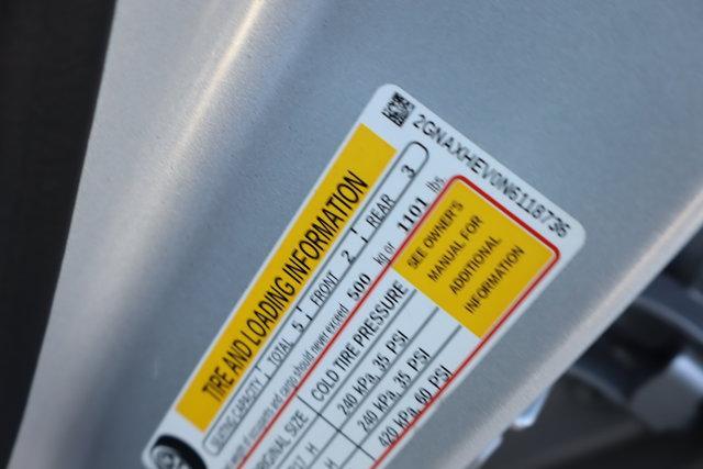Photo of 2022 Silver Ice Metallic Chevrolet Equinox