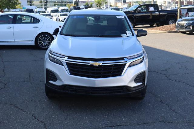 Photo of 2022 Silver Ice Metallic Chevrolet Equinox