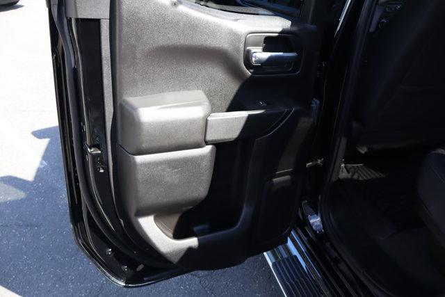 Photo of 2022 Black Chevrolet Silverado 1500
