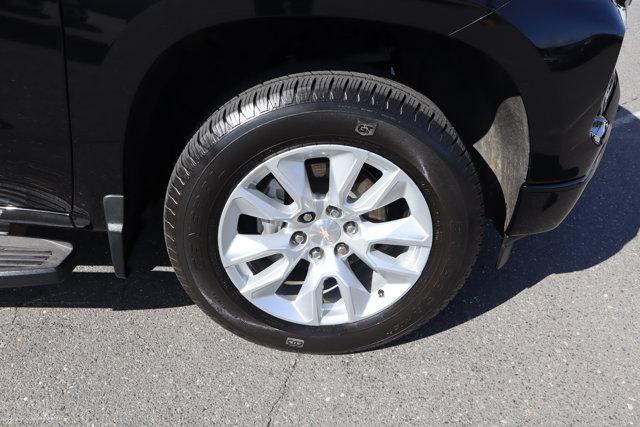 Photo of 2022 Black Chevrolet Silverado 1500