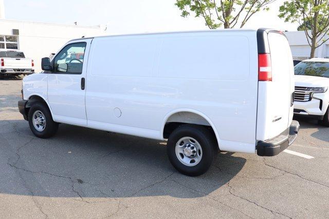 Photo of 2025 Summit White Chevrolet Express 2500