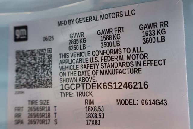 Photo of 2025 Metallic Chevrolet Colorado