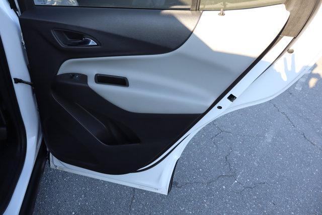 Photo of 2024 Summit White Chevrolet Equinox