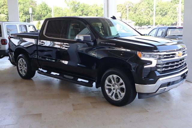 Photo of 2024 Black Chevrolet Silverado 1500