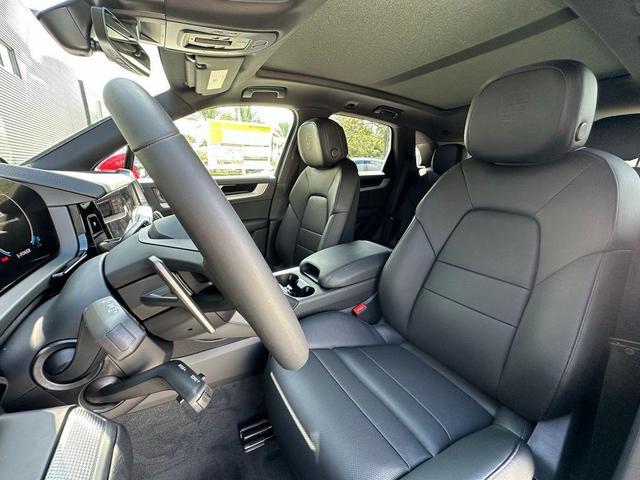 Photo of 2025 Carmine Red Porsche Cayenne