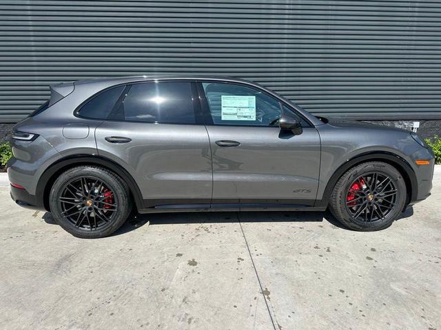Photo of 2025 Gray Metallic Porsche Cayenne