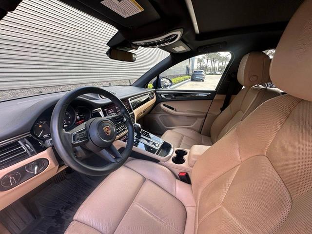 Photo of 2023 Blue Porsche Macan