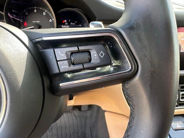 Photo of 2023 Blue Porsche Macan