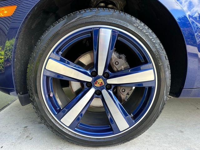 Photo of 2023 Blue Porsche Macan