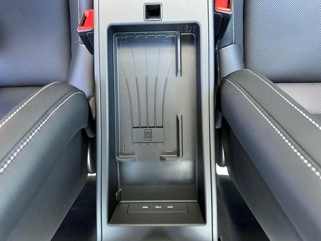 Photo of 2025 Gray Porsche 911