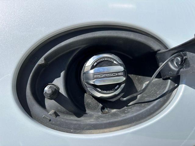 Photo of 2025 Gray Porsche 911