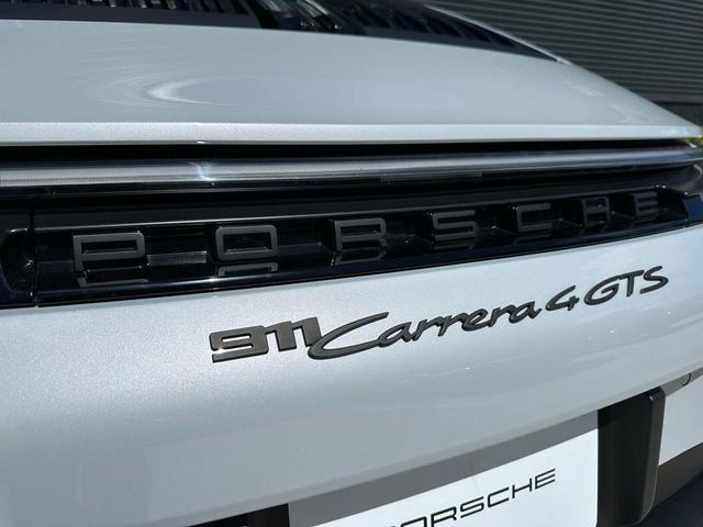 Photo of 2025 Gray Porsche 911