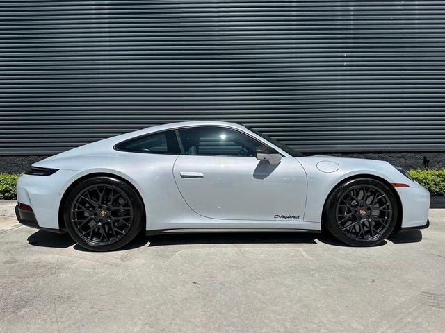 Photo of 2025 Gray Porsche 911