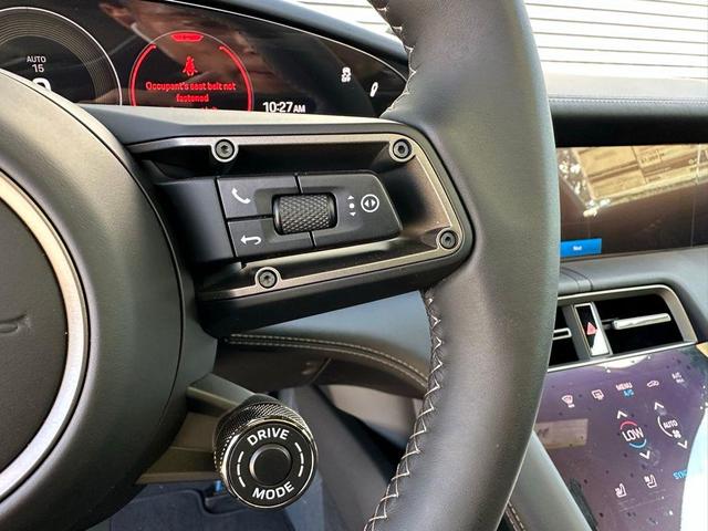 Photo of 2025 Oak Porsche Taycan