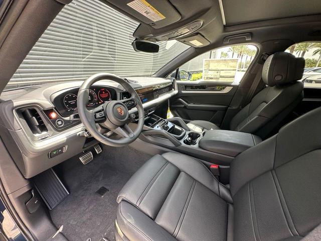 Photo of 2025 Blue Metallic Porsche Cayenne