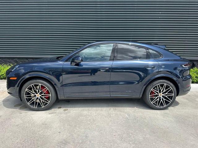 Photo of 2025 Blue Metallic Porsche Cayenne