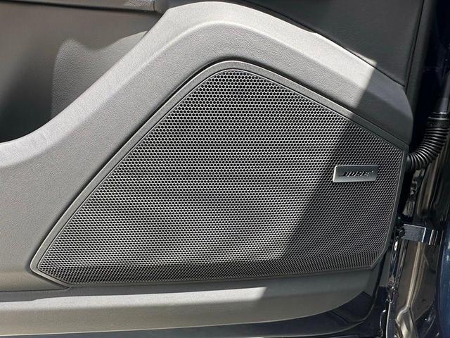 Photo of 2025 Blue Metallic Porsche Cayenne