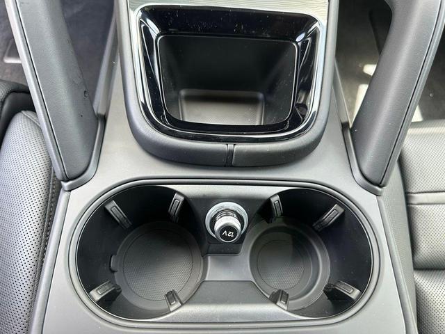 Photo of 2025 Blue Metallic Porsche Cayenne